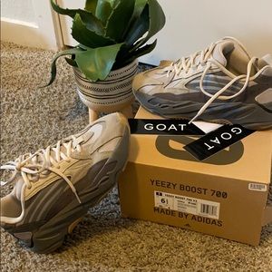 YEEZY BOOST 700 TEPHRA